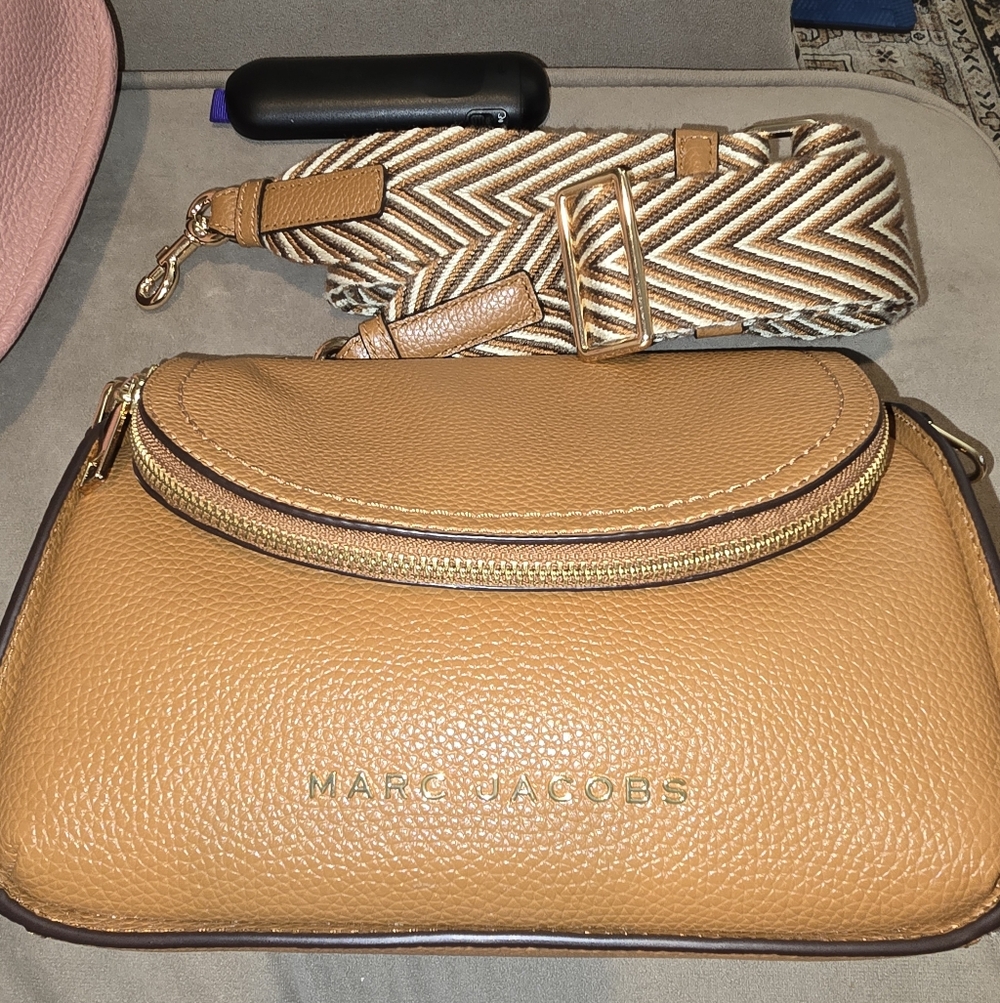 Marc Jacobs Groove 2.0